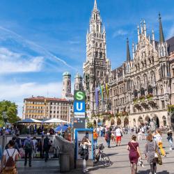 Marienplatz, Munich Accommodation Los Angeles