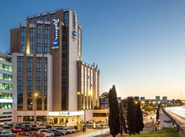 Radisson Blu Hotel Lisbon Accommodation Los Angeles