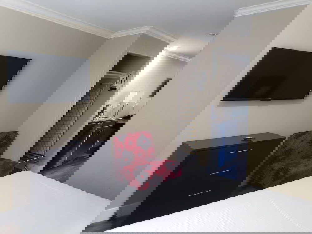 Fairview Inn And Suites - thumb 4