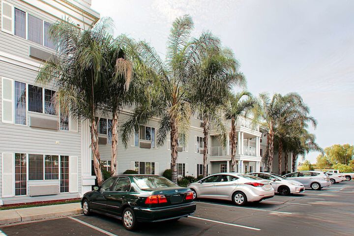 Best Western Luxury Inn - thumb 3