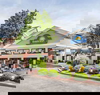 Days Inn  Suites by Wyndham Madison - Accommodation Los Angeles