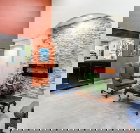 Days Inn by Wyndham Hendersonville - Accommodation Los Angeles