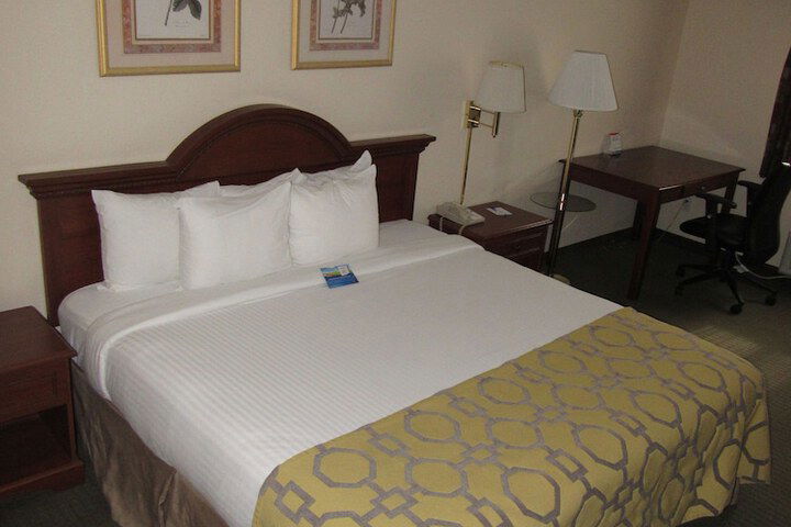 Baymont By Wyndham Freeport - thumb 5