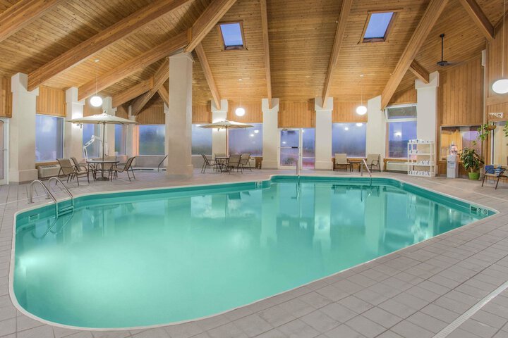 Baymont By Wyndham Freeport - thumb 1