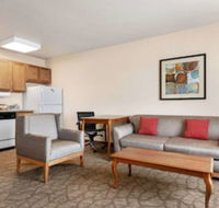 Hawthorn Suites by Wyndham Decatur - Accommodation Los Angeles