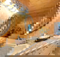 Snowline Cabin 33 - A Stunning Family Log Home With a Hot Tub and Wifi - Accommodation Los Angeles