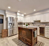 Lakefront 3BR Spacious Townhome w / private boat slip jet ski ramp - Accommodation Los Angeles