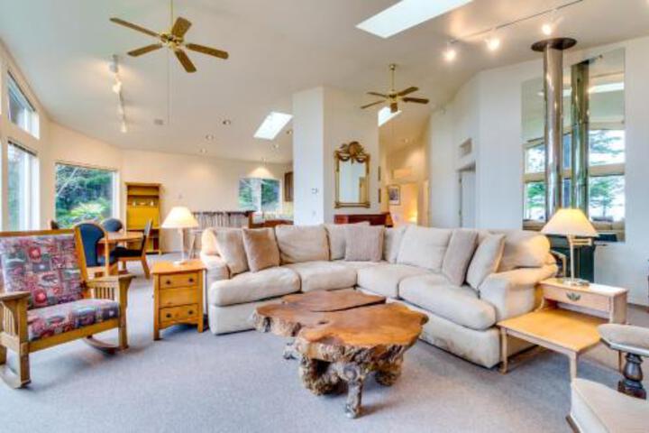 Cove Beach Forest Splendor - thumb 1