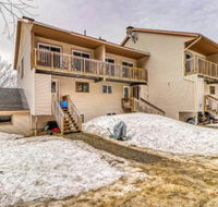 3 Bed 2 Bath Vacation home in Bolton - Accommodation Los Angeles