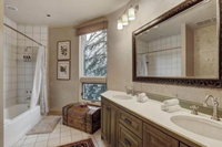 Classically Decorated 3 Bedroom Condo Arrowhead Village Condo