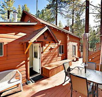 Spacious Cabin Home Home - Accommodation Los Angeles
