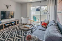 Cozy 1BR near Old Town 274 by WanderJaunt