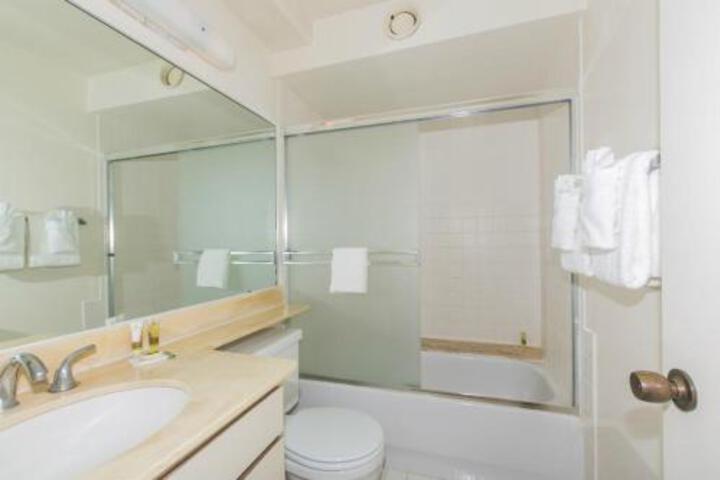 Discovery Bay 4012 Condo - thumb 3