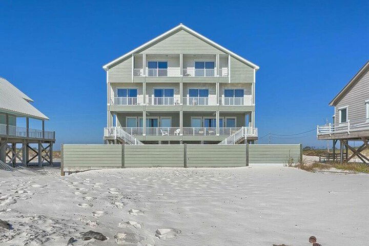 Beach Castle E By Meyer Vacation Rentals - thumb 1