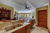 Highlands Lodge 107 Best location for ski school condo