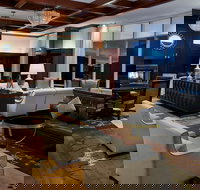 The Inn at Penn A Hilton Hotel - Accommodation Los Angeles