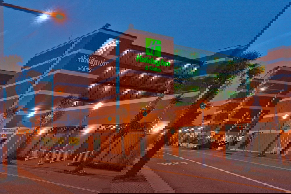 Holiday Inn & Suites Virginia Beach North Beach, An IHG Hotel - thumb 3