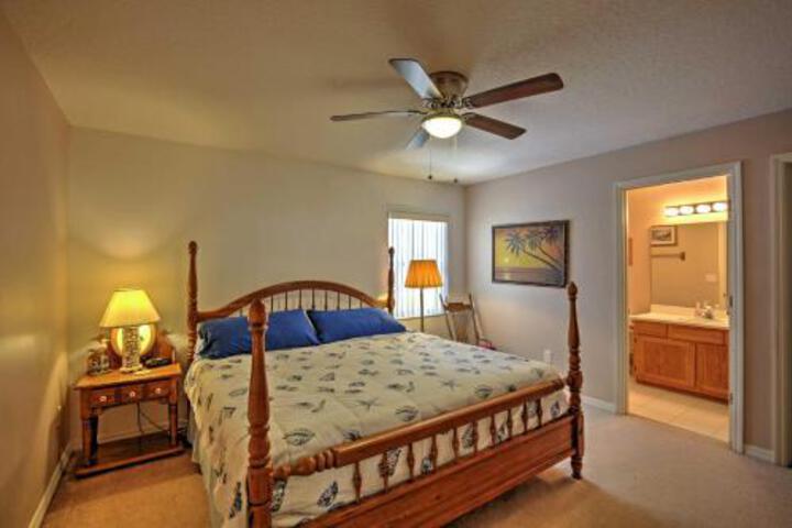 Daytona Pool Home NASCAR & Turkey Run Great Rates! - thumb 2