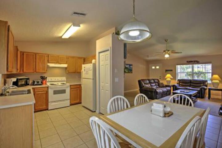 Daytona Pool Home NASCAR & Turkey Run Great Rates! - thumb 7