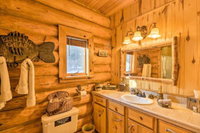 Glacier Park 2BR Log Cabin Best in the West