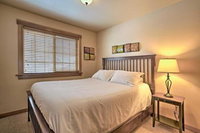 Spacious Winthrop Home Walk to Trails Restaurants