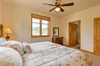 Grand Lake Condo 7 Miles to Rocky Mtn. Natl. Park