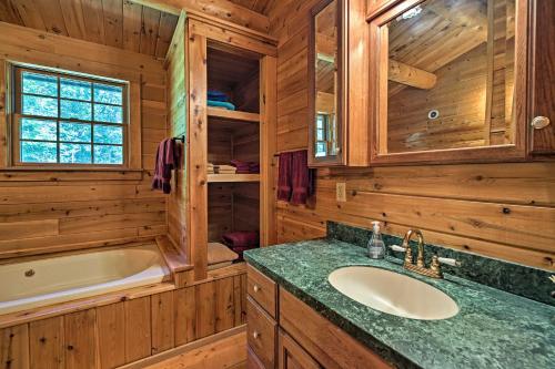 Stellar Wilmington House On 20 Wooded ADK Acres! - thumb 6