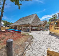 Homosassa River Home w / Private Boat Ramp  Kayaks - Accommodation Los Angeles