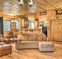 Cabin on Table Rock Lake with Hot Tub  Fire Pit - Accommodation Los Angeles