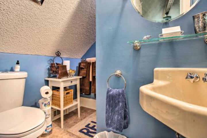 Gated Keowee Keys Home W / Mtn View & Lake Access! - thumb 3