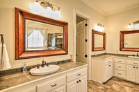 Oscar Home w / Dock Access Steps to False River