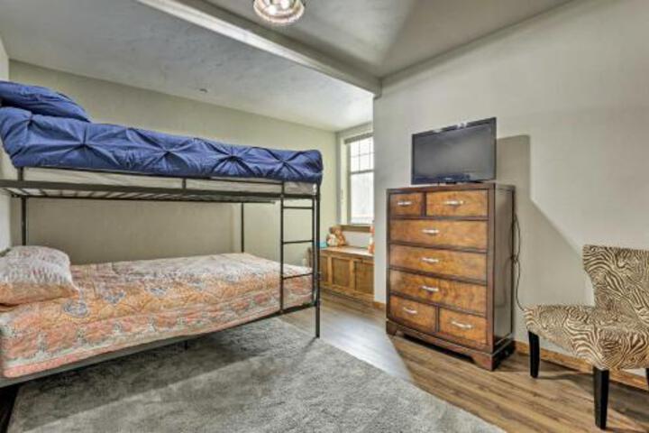 Fraser Condo Walk To Winter Park Shuttle! - thumb 5