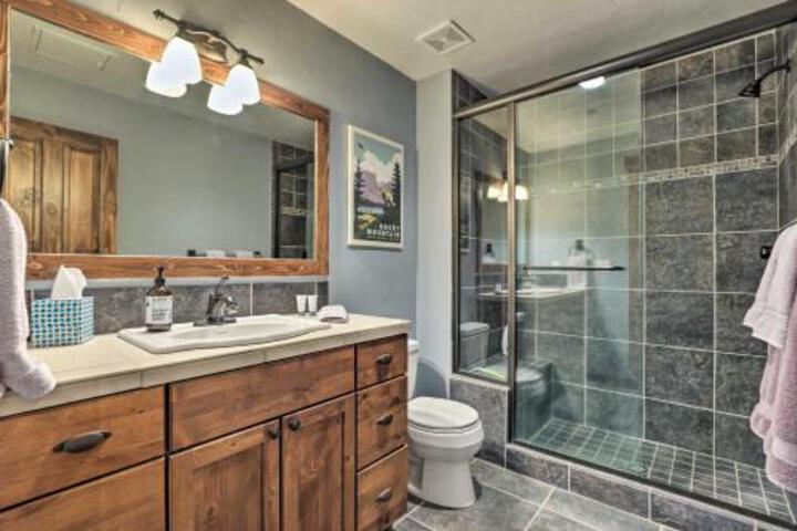 Fraser Condo Walk To Winter Park Shuttle! - thumb 4