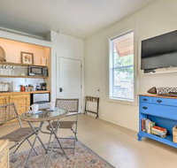 Old Town Getaway Walk to Shops Dining Bay - Accommodation Los Angeles