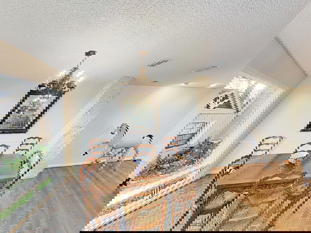 New Listing! West Austin Haven W / Patio & Views 4 Bedroom Home - thumb 6