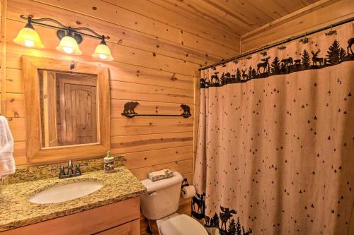 Year Round Mountain Views Hideaway W / Hot Tub - thumb 1