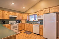 Duck Creek Village Cabin Near Top Attractions