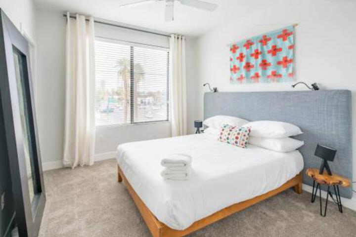 WanderJaunt Matisse 2BR Downtown Phoenix - thumb 3