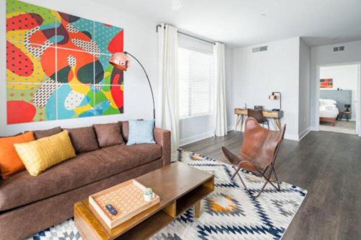 WanderJaunt Matisse 2BR Downtown Phoenix - thumb 4