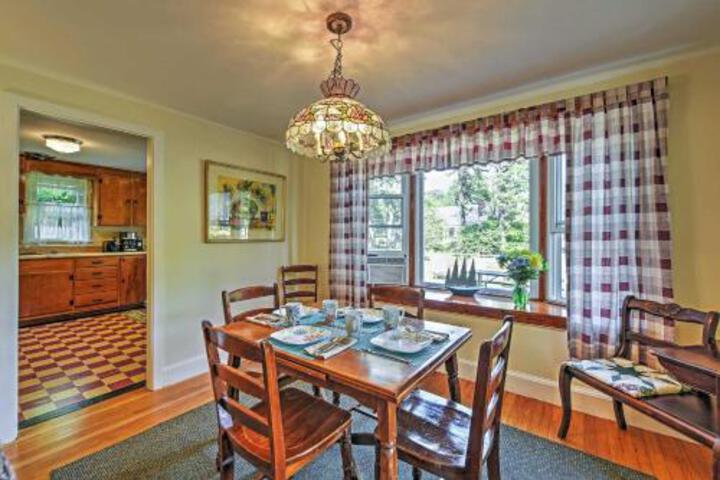 Alluring 3BR South Yarmouth Home Near Beaches! - thumb 5