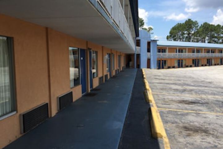 Ashburn Inn & RV Park - thumb 0