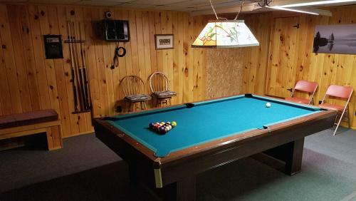 Alpine Meadows Lodge Beautiful Home On 7 Acres Of Land Just A Mile From Main Street - thumb 4