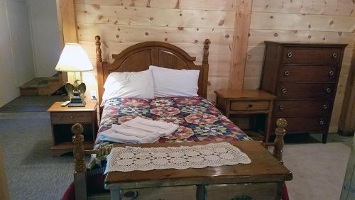 Butler House Spacious Log Home Nestled In The Woods - thumb 5