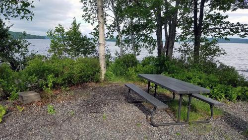 Butler House Spacious Log Home Nestled In The Woods - thumb 3