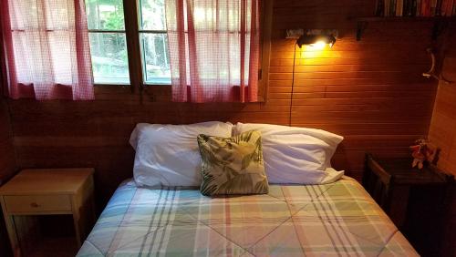 Gray Wulff This Rustic Camp Sits On The Shore Of Quimby Pond - thumb 5