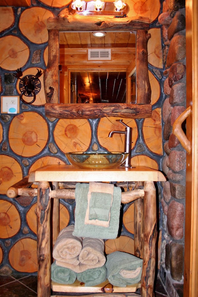 Mountain Masterpiece By Rocky Mountain Resorts - thumb 6