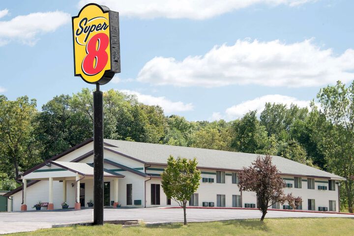 Super 8 By Wyndham Algona - thumb 1