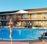 Budget Host East End Hotel in Riverhead - Accommodation Los Angeles