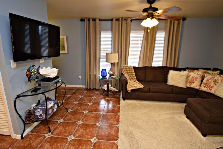 Three Cs 101 2 Bedroom Condo - thumb 4