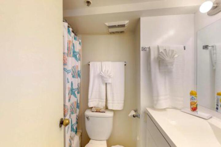 Island Colony #3915 - thumb 2